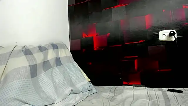 Snapshot of chromeheart_ chatting on 03.28.26 chromeheart online show from 03.28.26