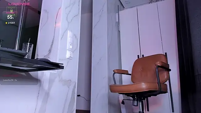 Snapshot of _Yvonne_ chatting on 02.15.25 Yvonne online show from 02.15.25