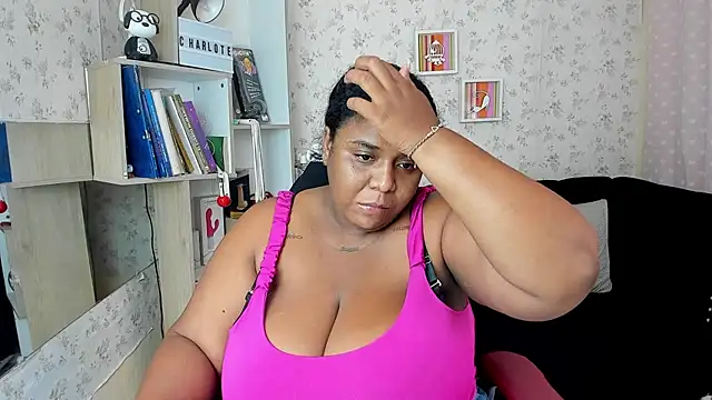 Snapshot of bbw_charlote chatting on 09.30.25 bbw charlote online show from 09.30.25