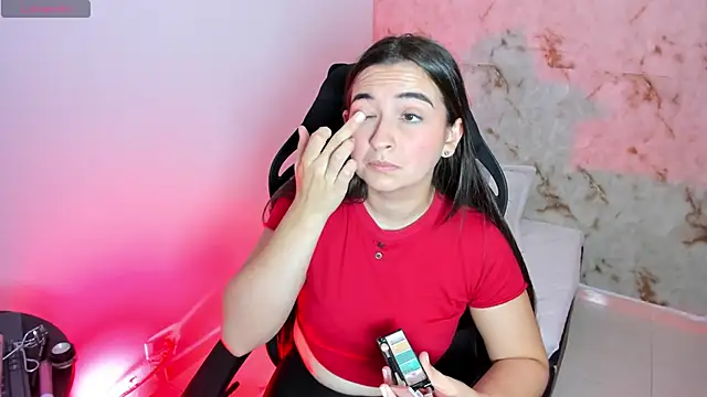 Snapshot of Abbieowenx chatting on 11.19.25 Abbieowenx online show from 11.19.25