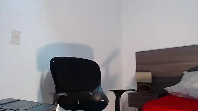 Mila cams1  online show from 02.15.26