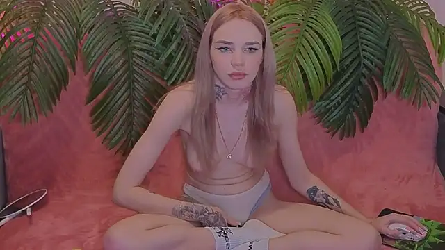 StellaSweetness online show from 02.25.25