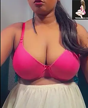 Snapshot of SLteena chatting on 10.05.25 SLteena online show from 10.05.25