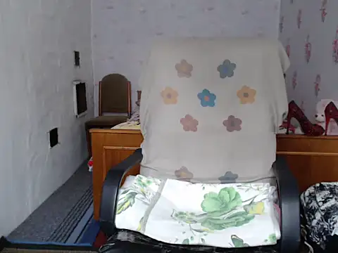 KittyyLaBeauty online show from 06.26.26