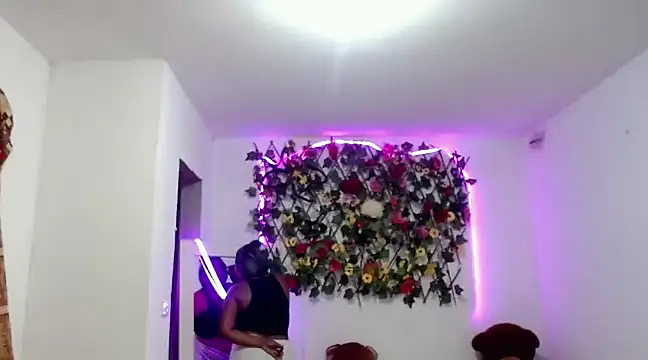 Snapshot of sexysusan4you chatting on 02.08.25 sexysusan4you online show from 02.08.25