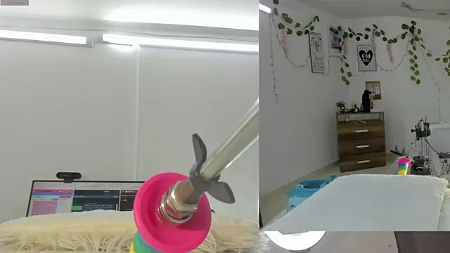 Daki Ume  online show from 11.24.25