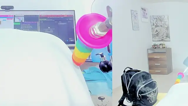 Snapshot of Daki_Ume_ chatting on 07.26.26 Daki Ume online show from 07.26.26