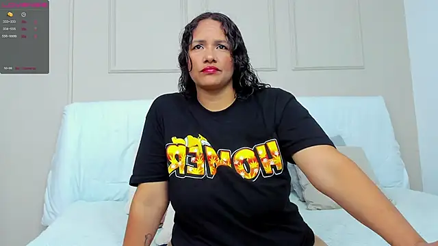 Snapshot of Sussanewolf chatting on 12.14.24 Sussanewolf online show from 12.14.24