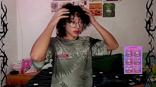 Snapshot of angelsdustxxx chatting on 12.19.24 angelsdustxxx online show from 12.19.24