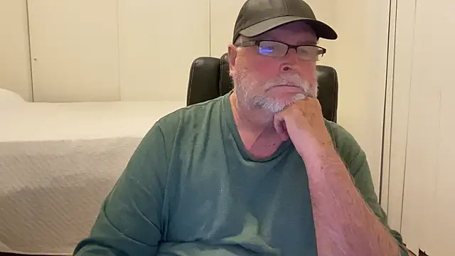 Snapshot of Drummajor chatting on 02.02.26 Drummajor online show from 02.02.26