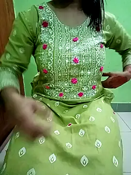 Snapshot of Dayna-36 chatting on 12.24.24 Dayna-36 online show from 12.24.24