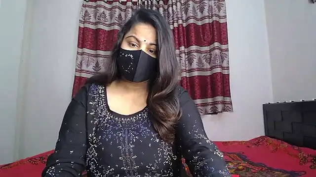 Snapshot of Dayna-36 chatting on 01.12.26 Dayna-36 online show from 01.12.26