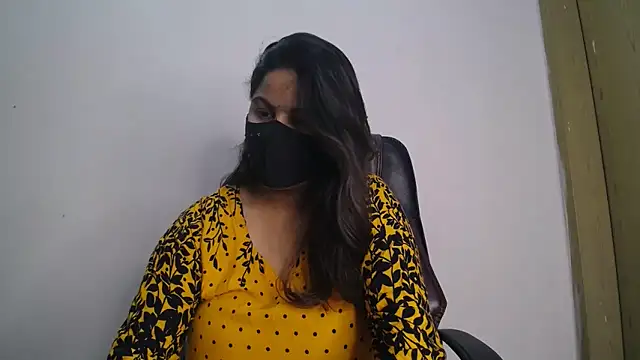 Snapshot of Dayna-36 chatting on 02.01.26 Dayna-36 online show from 02.01.26