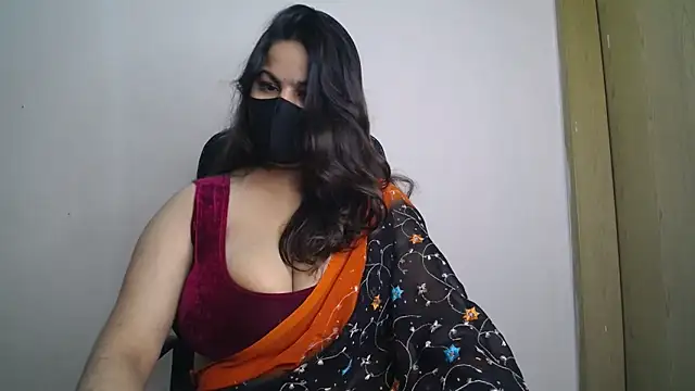 Snapshot of Dayna-36 chatting on 02.11.26 Dayna-36 online show from 02.11.26