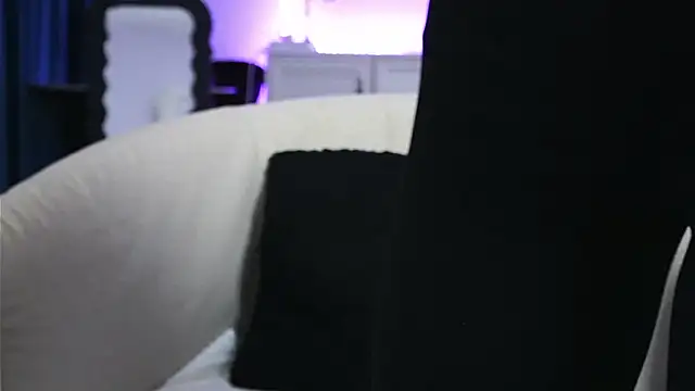 Snapshot of ivyleague_ chatting on 02.13.26 ivyleague online show from 02.13.26