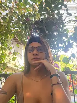 Snapshot of Susi_bell chatting on 03.12.25 Susi bell online show from 03.12.25