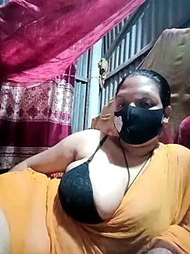 Snapshot of Depte- chatting on 04.18.26 Depte- online show from 04.18.26