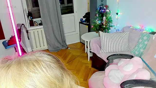 Snapshot of Evelyn_Harper@xh chatting on 12.28.24 Evelyn Harperxh online show from 12.28.24