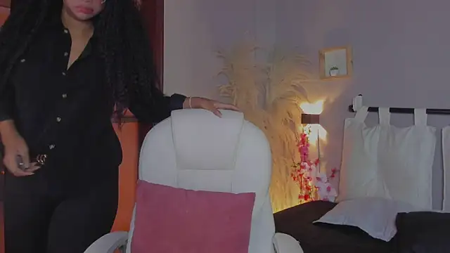 nayah   online show from 01.29.25