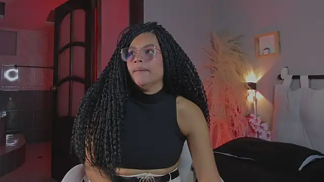 nayah   online show from 02.01.25