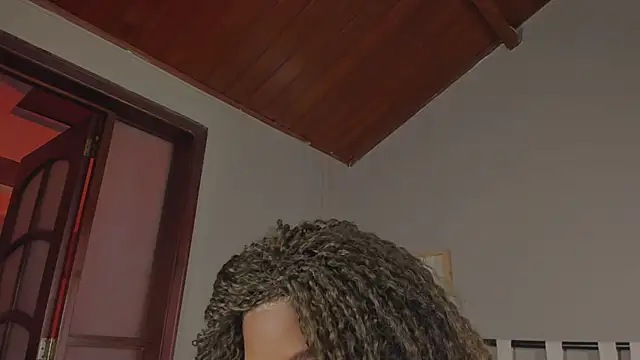 nayah   online show from 02.25.25