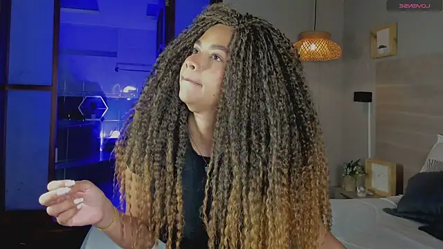 nayah   online show from 09.08.25