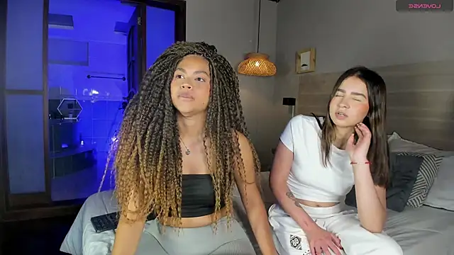 nayah   online show from 09.11.25