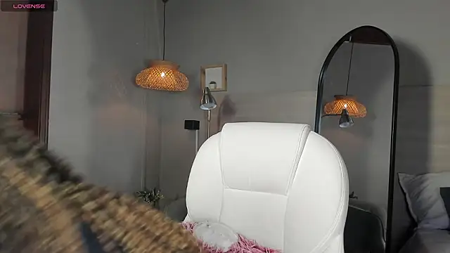 nayah   online show from 03.17.26