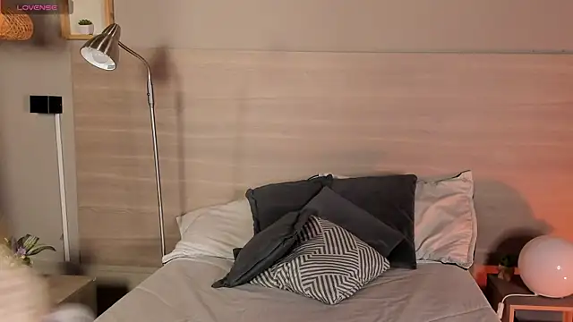 nayah   online show from 05.29.26