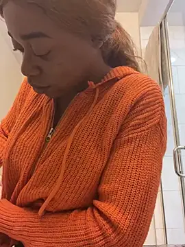 MommyConfident online show from 12.13.24