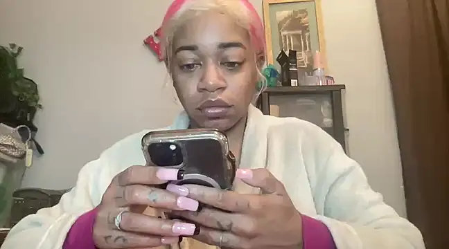 MommyConfident online show from 03.15.25