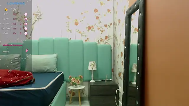 Alison Simmons online show from 12.08.24