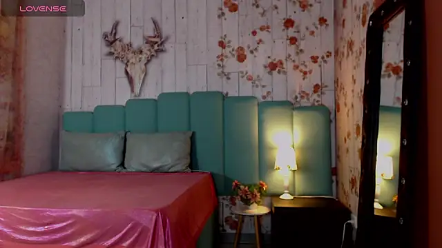 Alison Simmons online show from 12.14.24