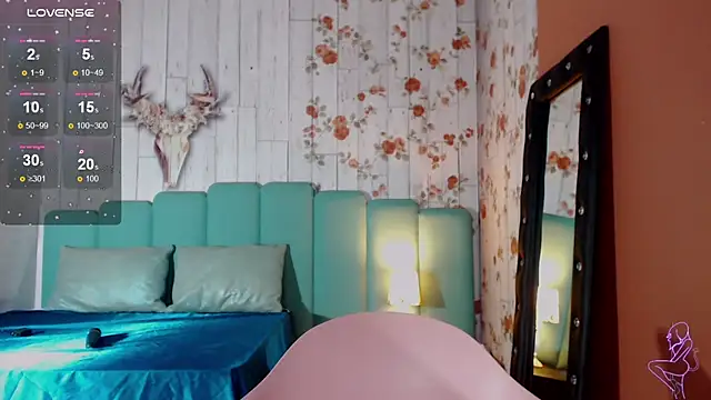 Alison Simmons online show from 01.03.25