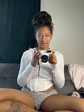 VanessaBling online show from 01.26.25