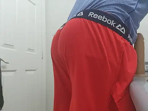 Snapshot of Fuckmyassg00d chatting on 03.17.25 Fuckmyassg00d online show from 03.17.25