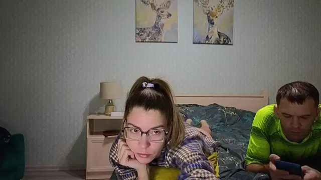 Snapshot of FoxLoveBasik chatting on 02.15.25 FoxLoveBasik online show from 02.15.25