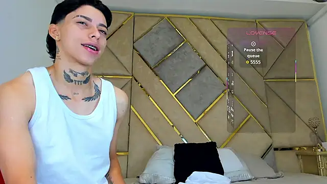 AmberAdams  online show from 10.14.25