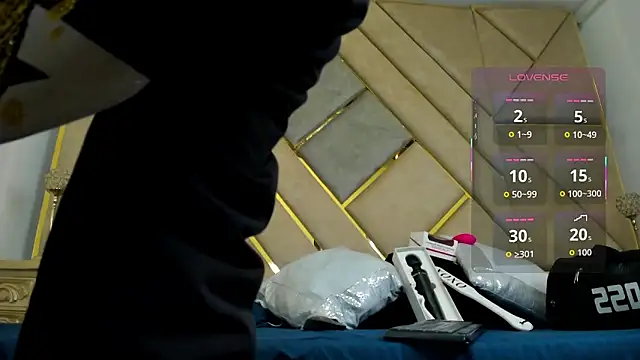 AmberAdams  online show from 10.21.25