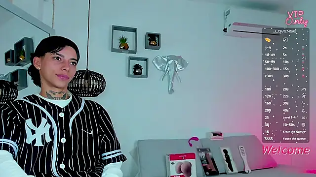 AmberAdams  online show from 01.17.26