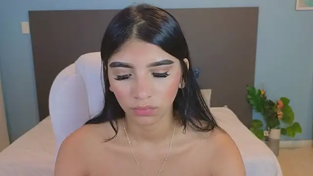 Snapshot of maiaa_ruiz chatting on 02.12.25 maiaa ruiz online show from 02.12.25