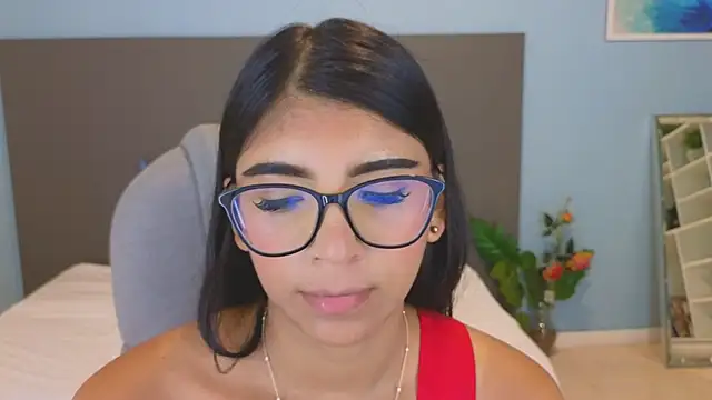 Snapshot of maiaa_ruiz chatting on 10.20.25 maiaa ruiz online show from 10.20.25