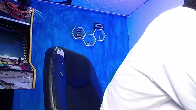 Liam lee online show from 02.08.25