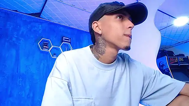 Liam lee online show from 02.18.25