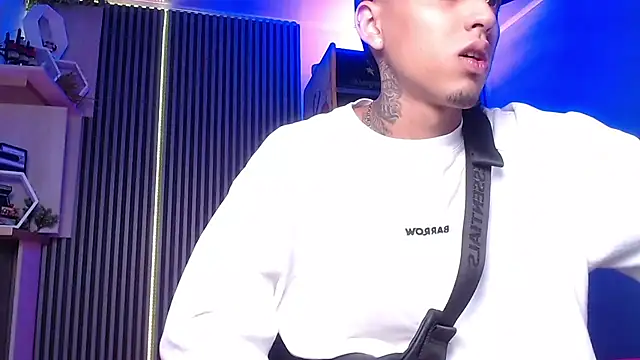 Liam lee online show from 03.22.25