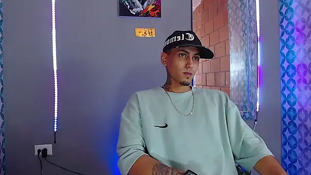 Liam lee online show from 04.26.26