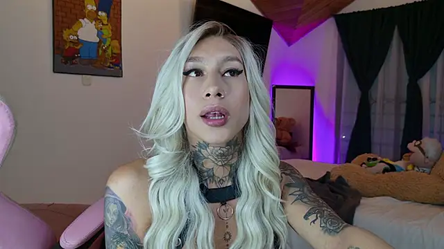 Snapshot of Juana_777 chatting on 09.28.25 Juana 777 online show from 09.28.25