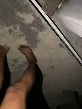 Snapshot of therawnomad chatting on 03.17.25 therawnomad online show from 03.17.25