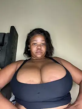 Snapshot of Mandy-101 chatting on 01.14.25 Mandy-101 online show from 01.14.25