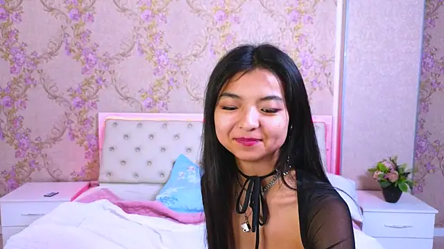 Shy Kira online show from 01.22.25